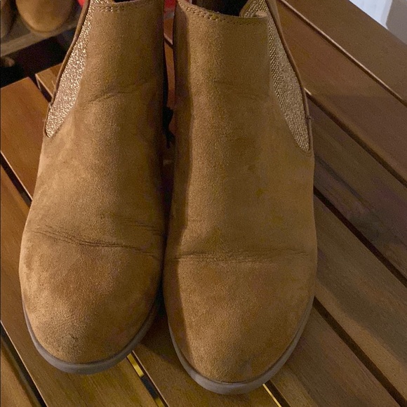 Kids Stylish Brown Suede Ankle Boots - Picture 5 of 7